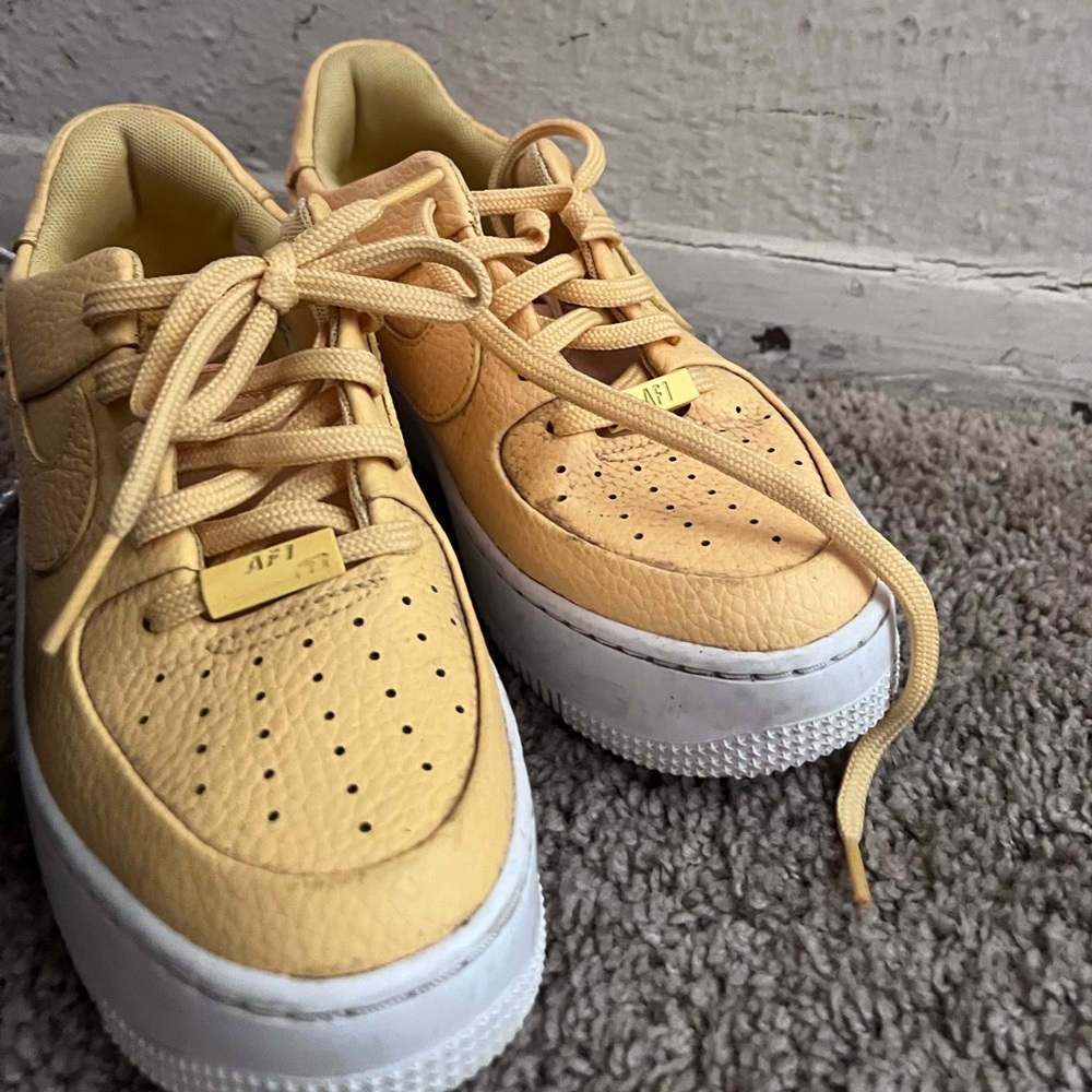 Yellow AF1 Size 4